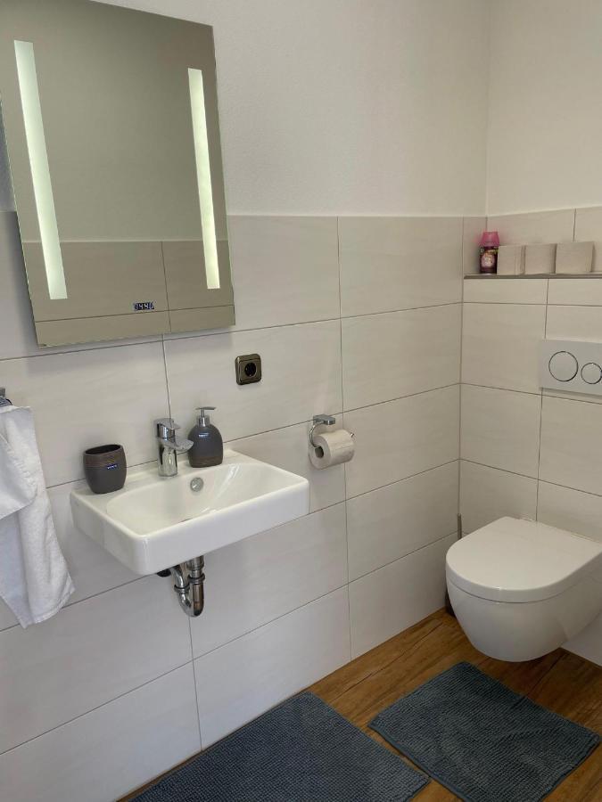 Berglern Luxury Apartment Near Munich Airport - Therme Ed - Parking מראה חיצוני תמונה