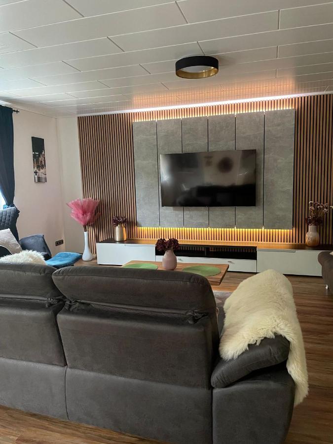 Berglern Luxury Apartment Near Munich Airport - Therme Ed - Parking מראה חיצוני תמונה